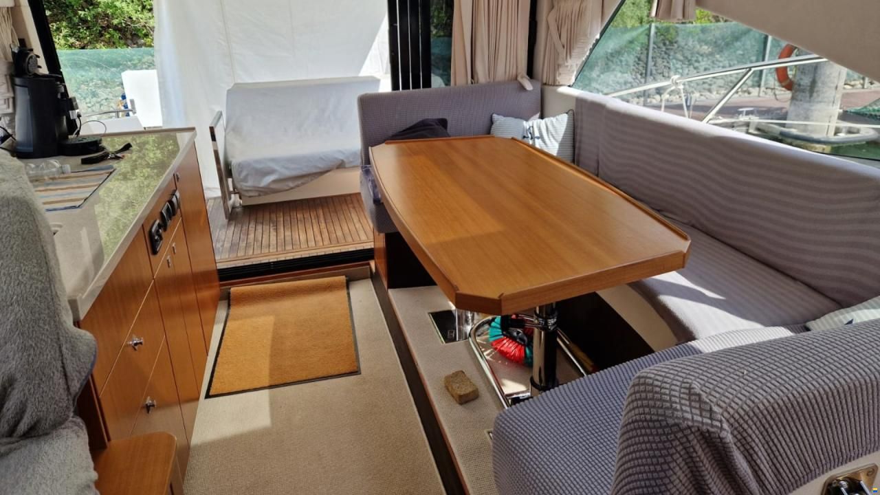 Galeon 350 HTC