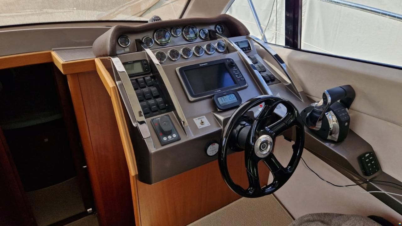 Galeon 350 HTC