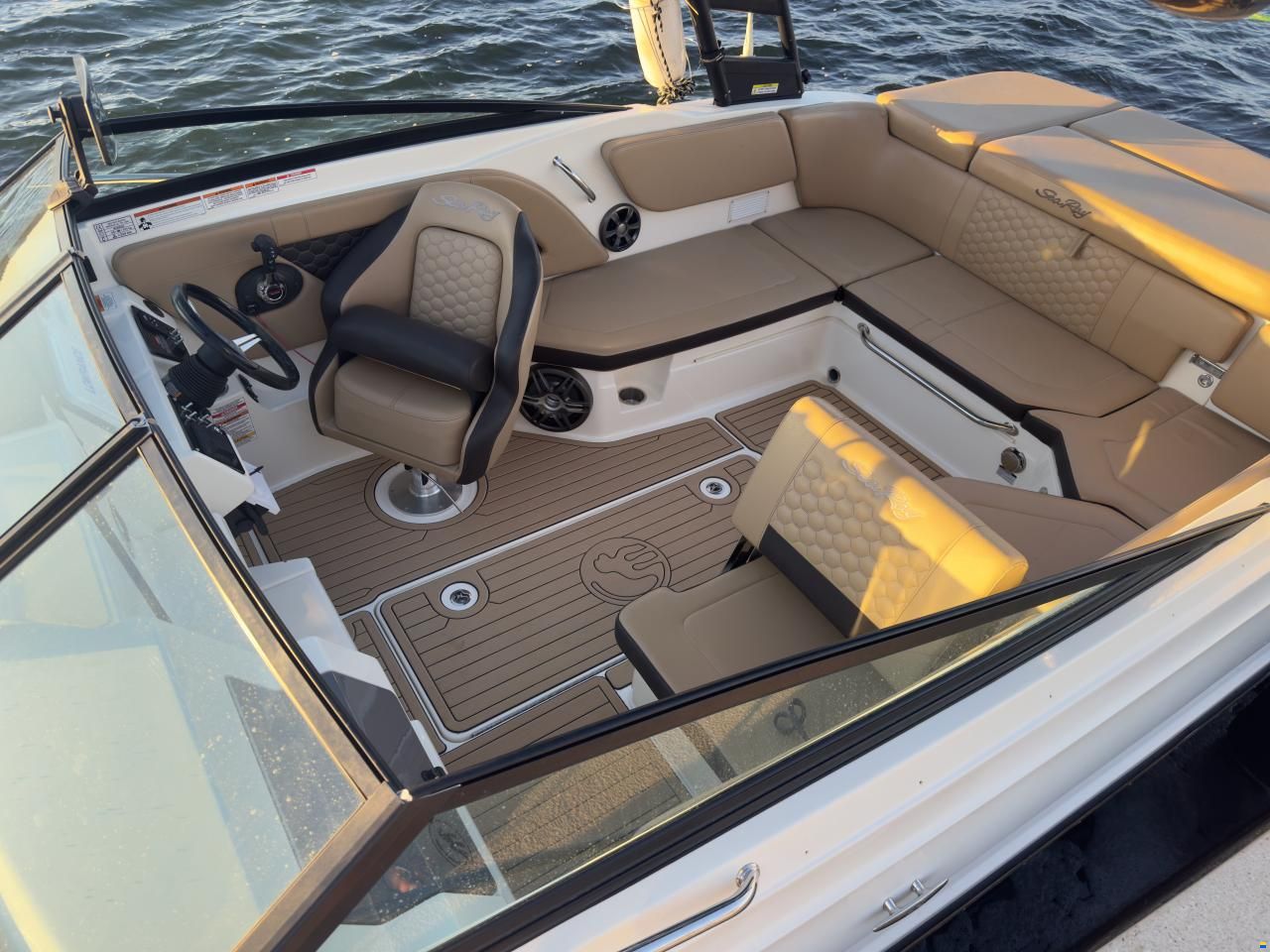 Sea Ray 230 Sun Sport