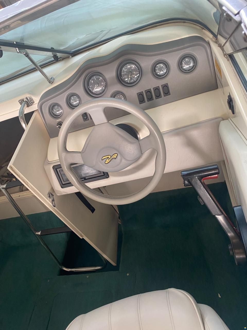 Sea Ray 200 OV