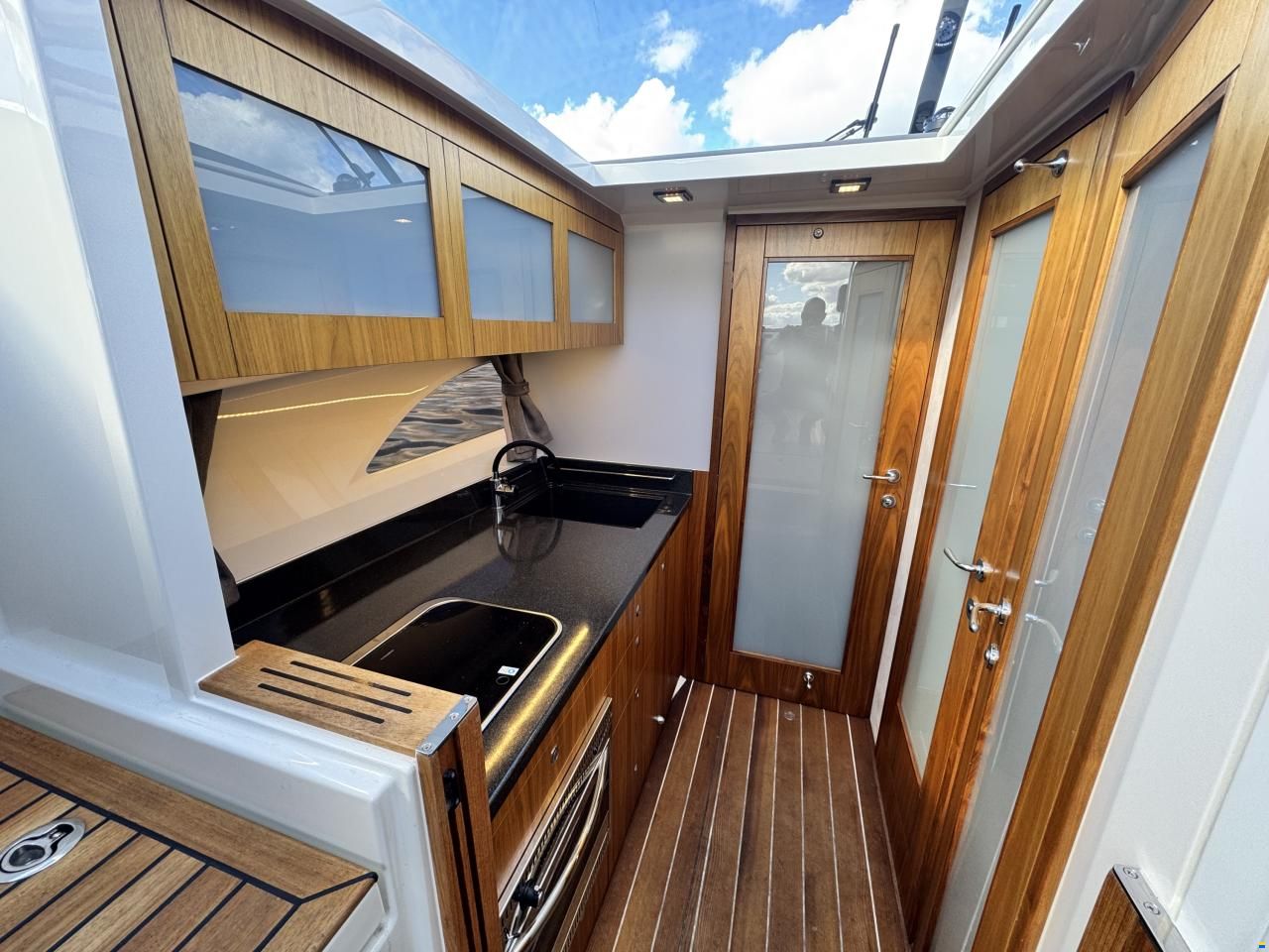 Marex 310 Sun Cruiser