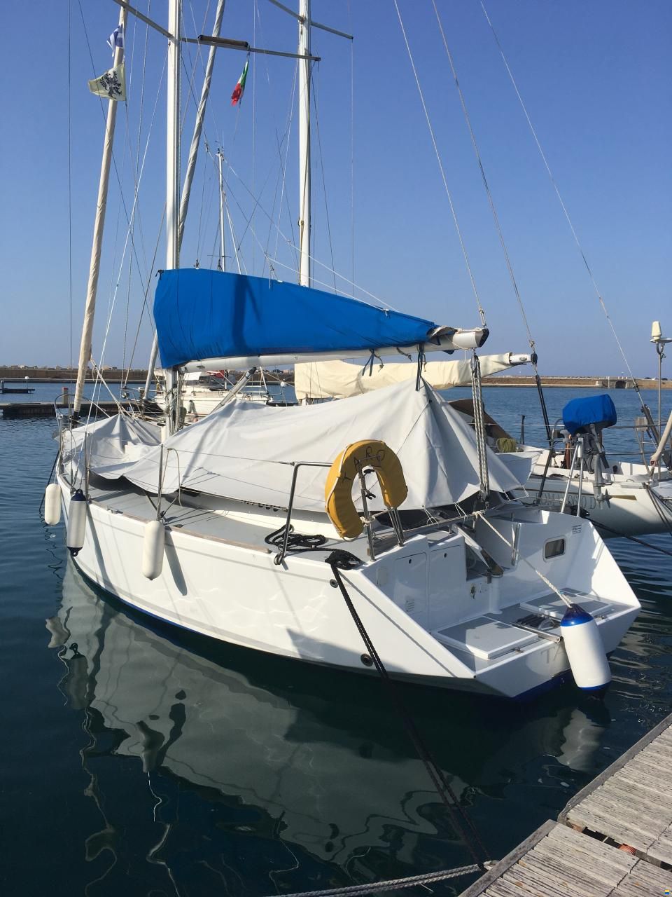 RM 800