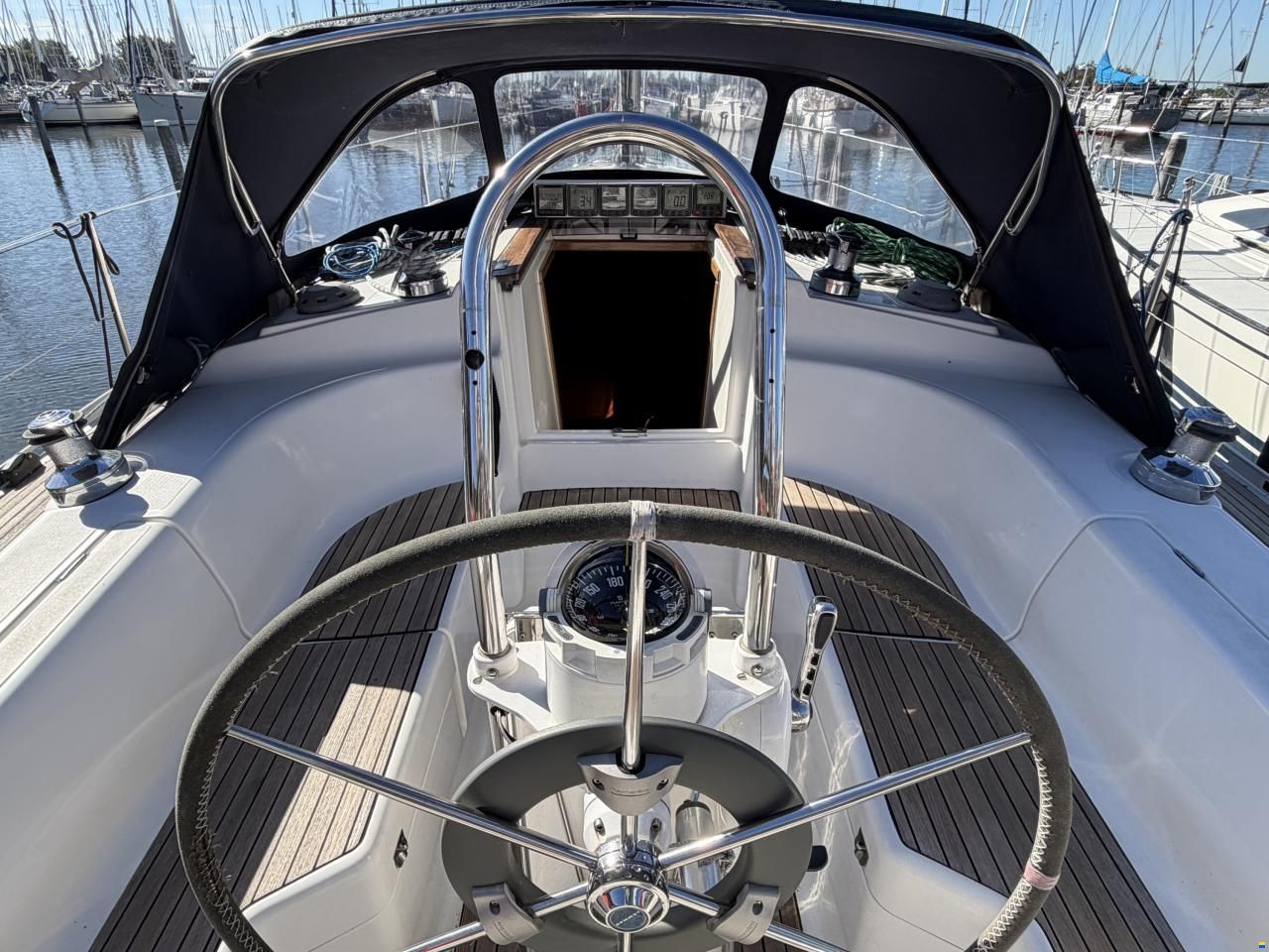 Dufour 36 classic