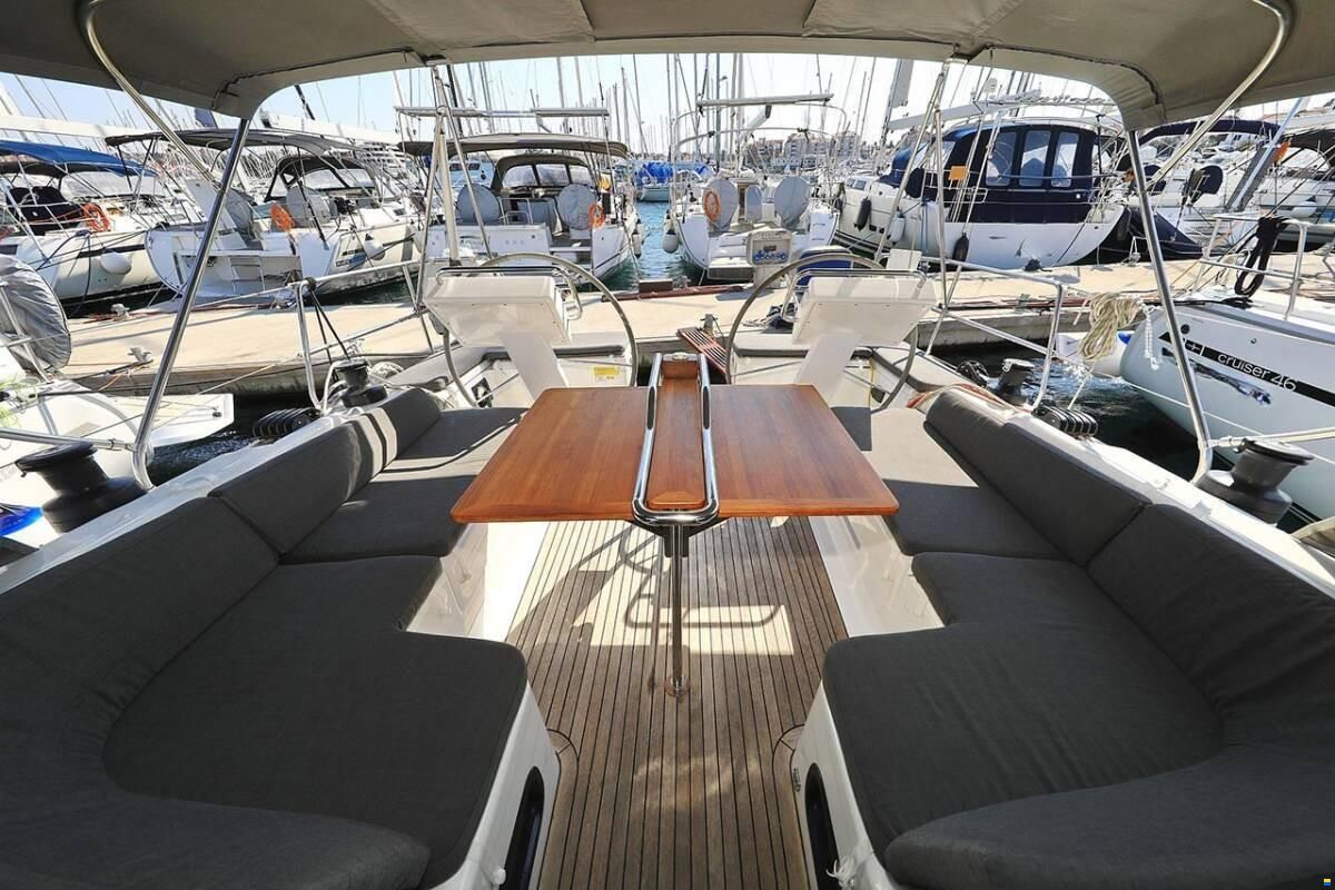 Hanse 455