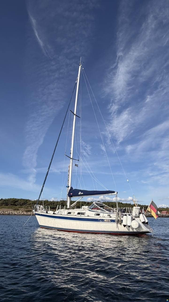 Hallberg-Rassy 34