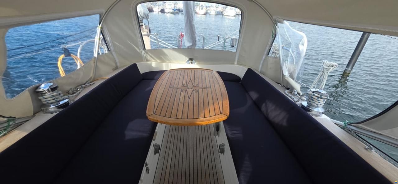 Hallberg-Rassy 34