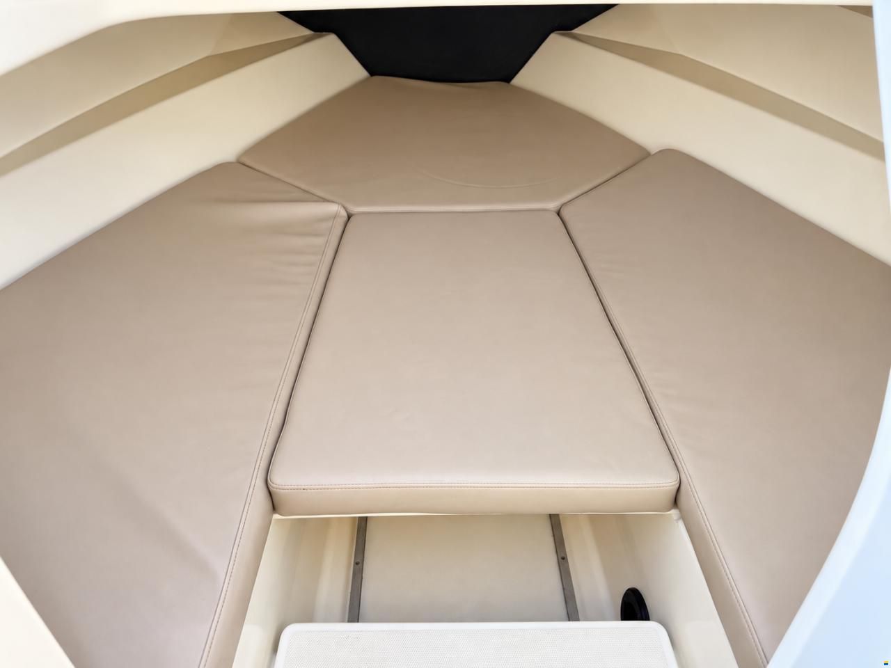 Quicksilver Activ 675