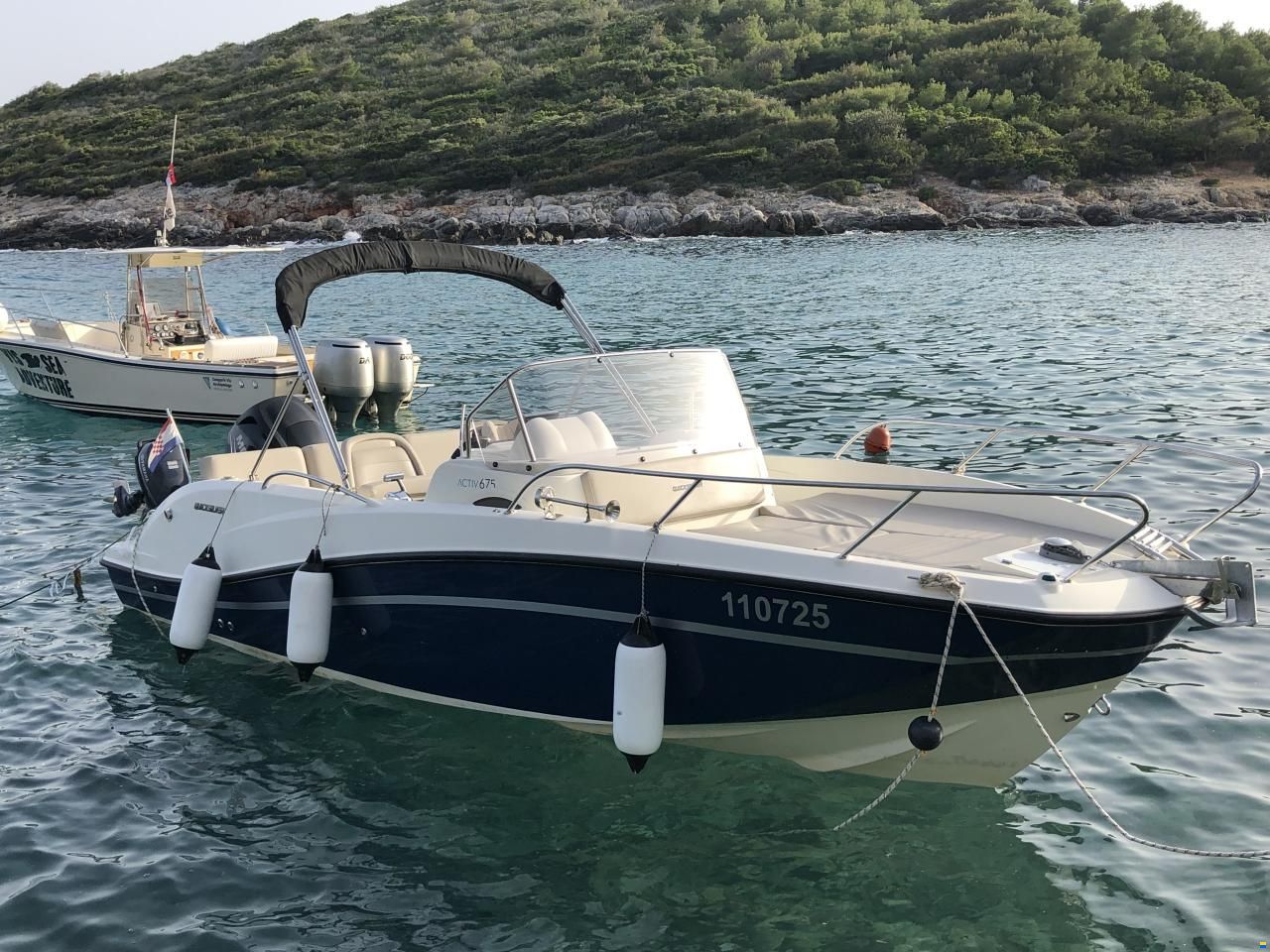 Quicksilver Activ 675