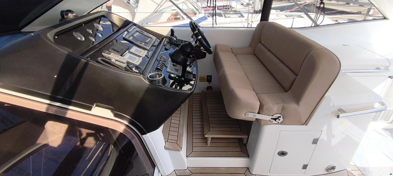 Sunseeker Portofino 48