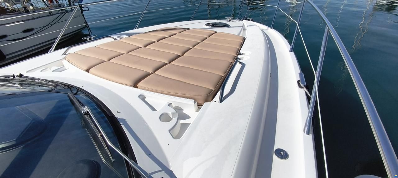 Sunseeker Portofino 48