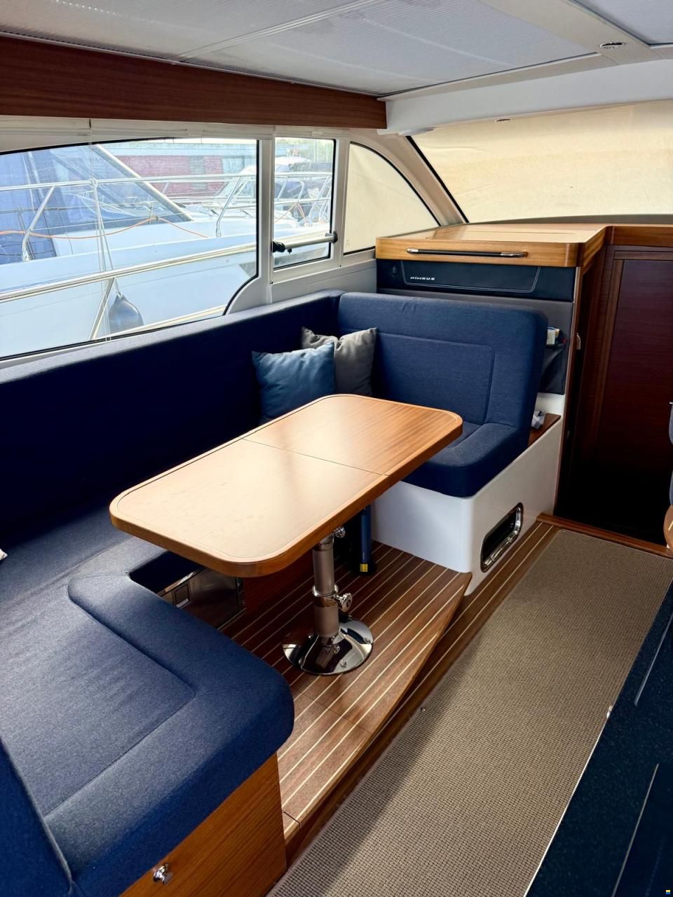 Nimbus 365 Coupe