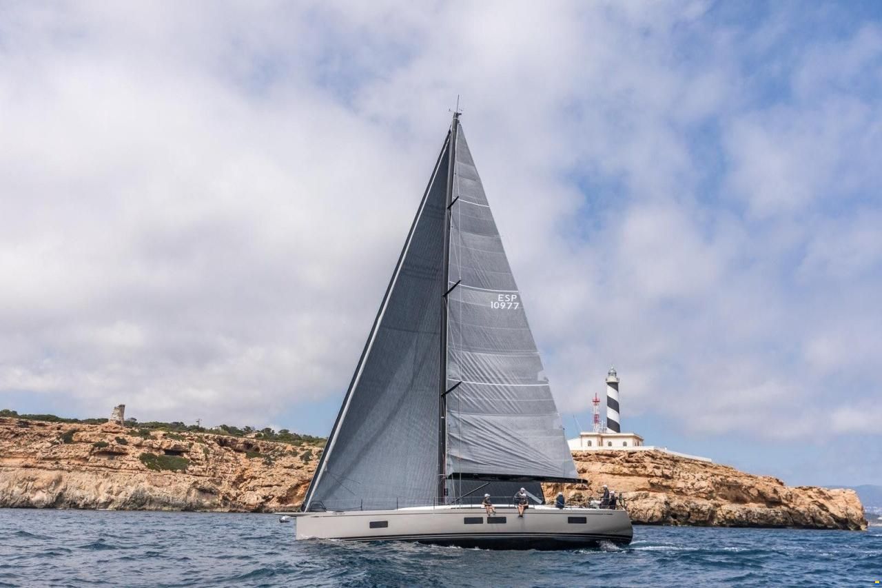 Nautor Swan 58