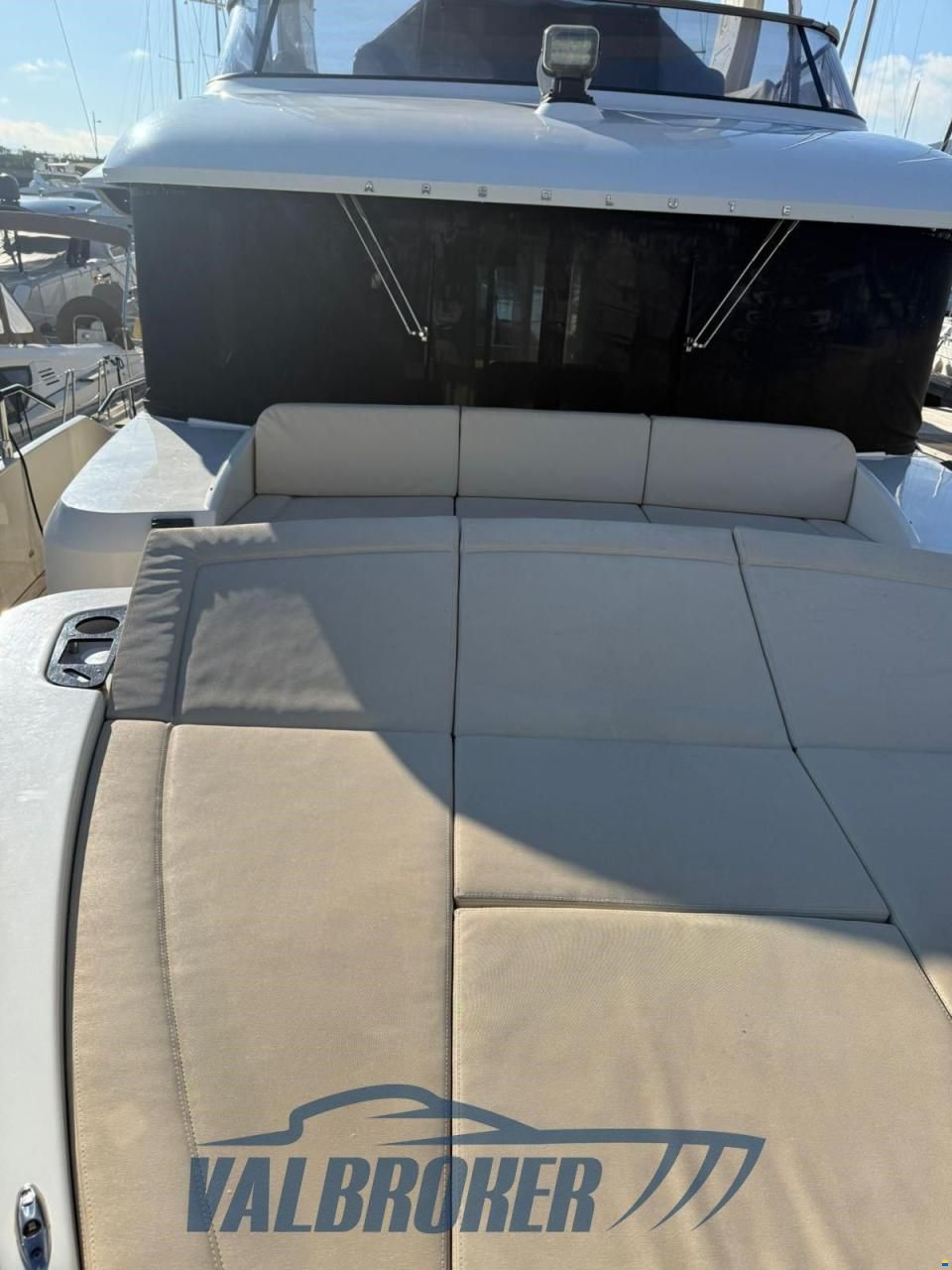 Absolute Navetta 52