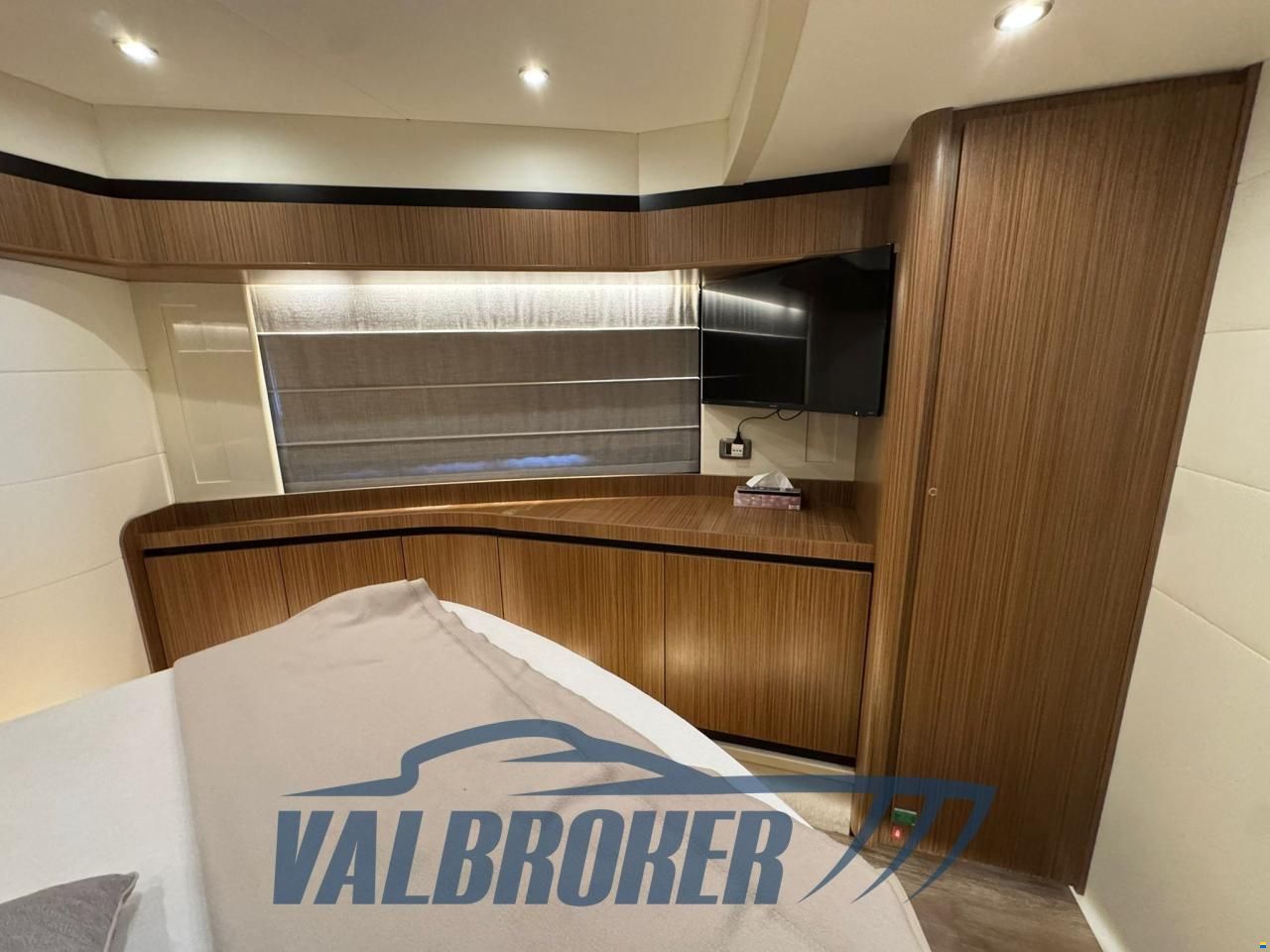 Absolute Navetta 52