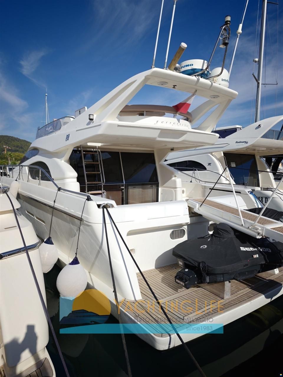 Ferretti 530