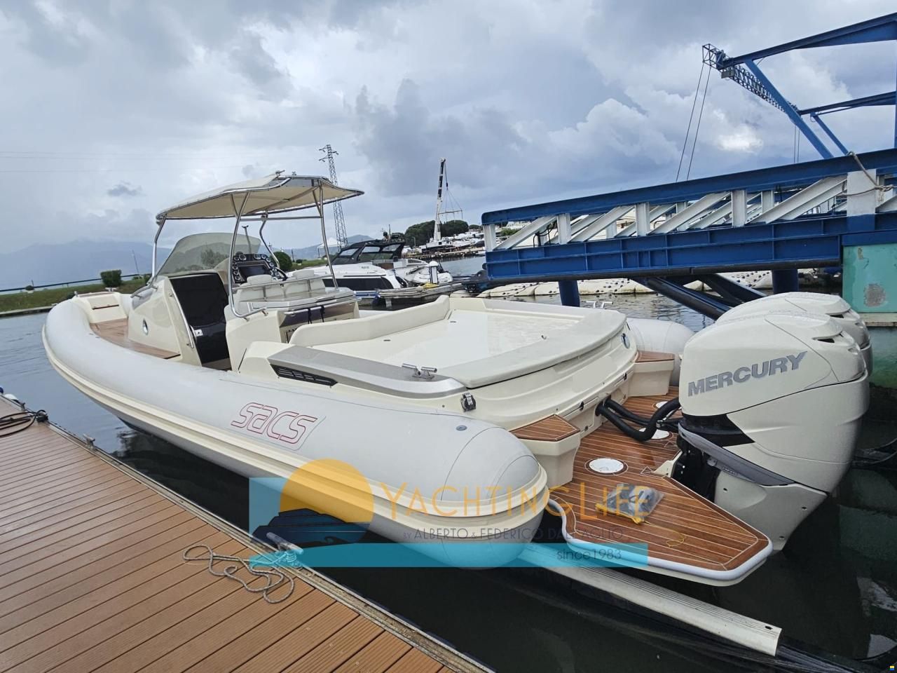 SACS STRIDER 11