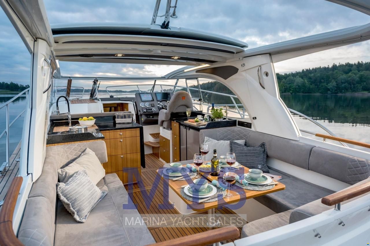 Marex 360 Cabriolet Cruiser