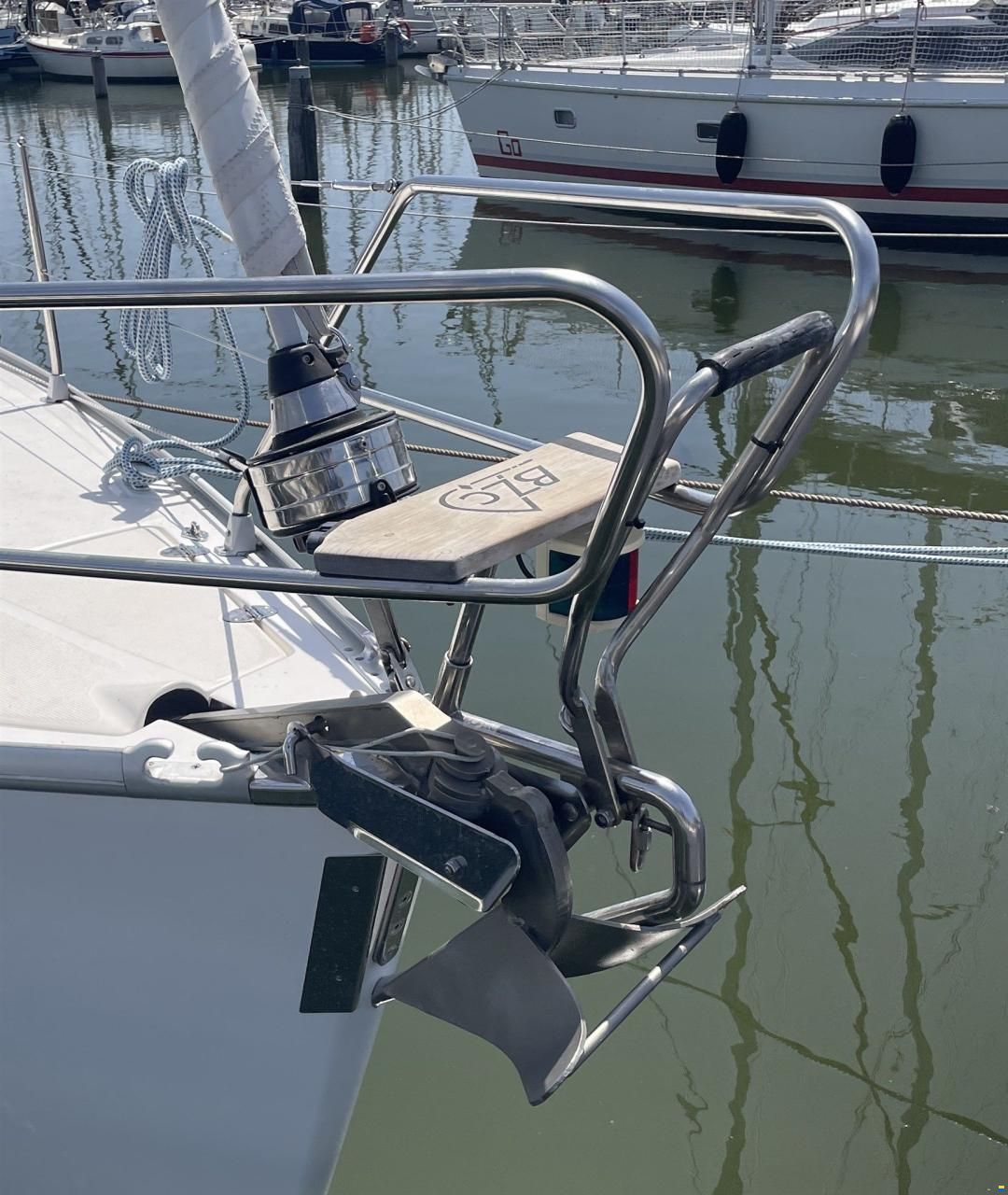 Bavaria 32