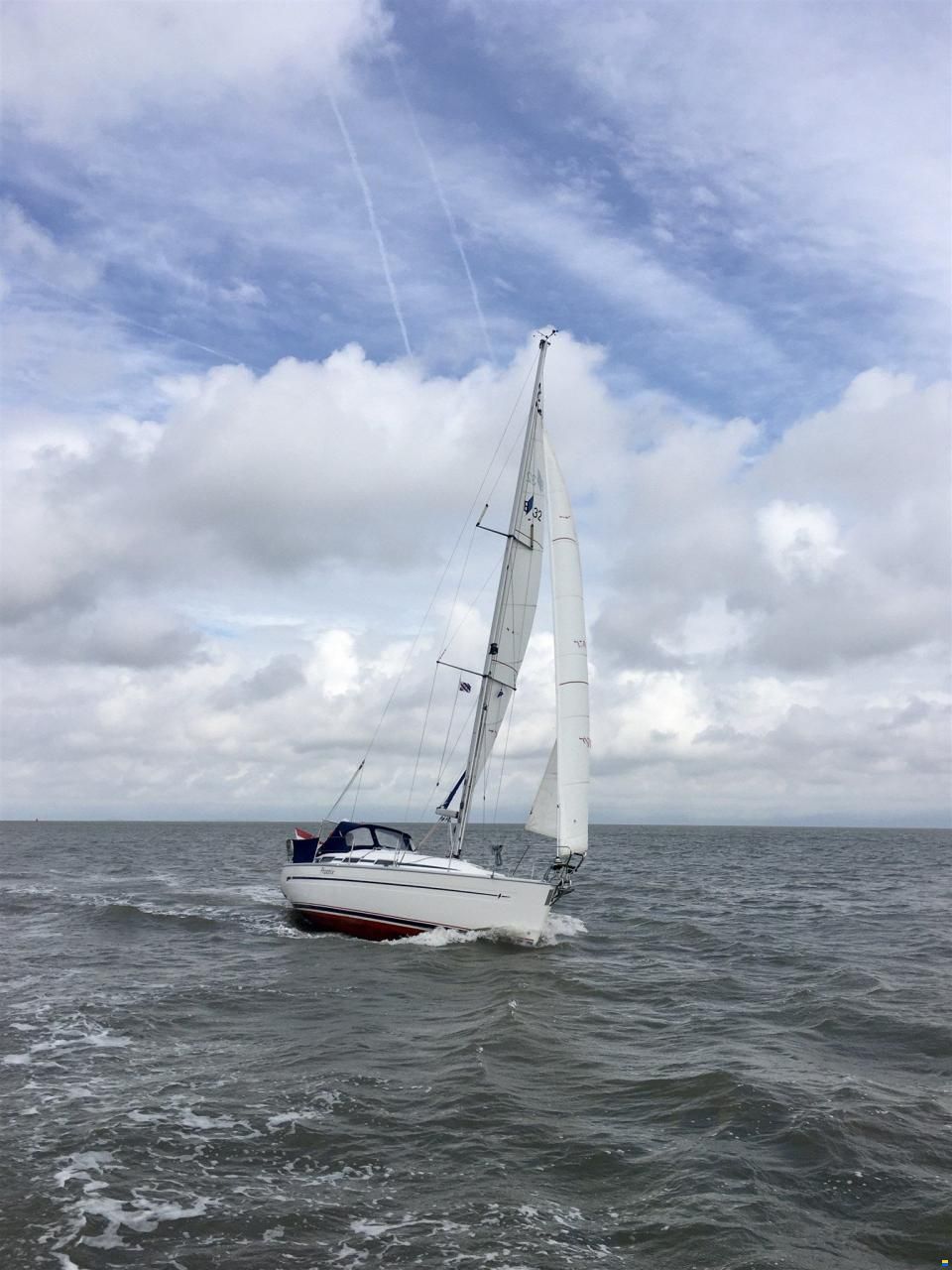 Bavaria 32