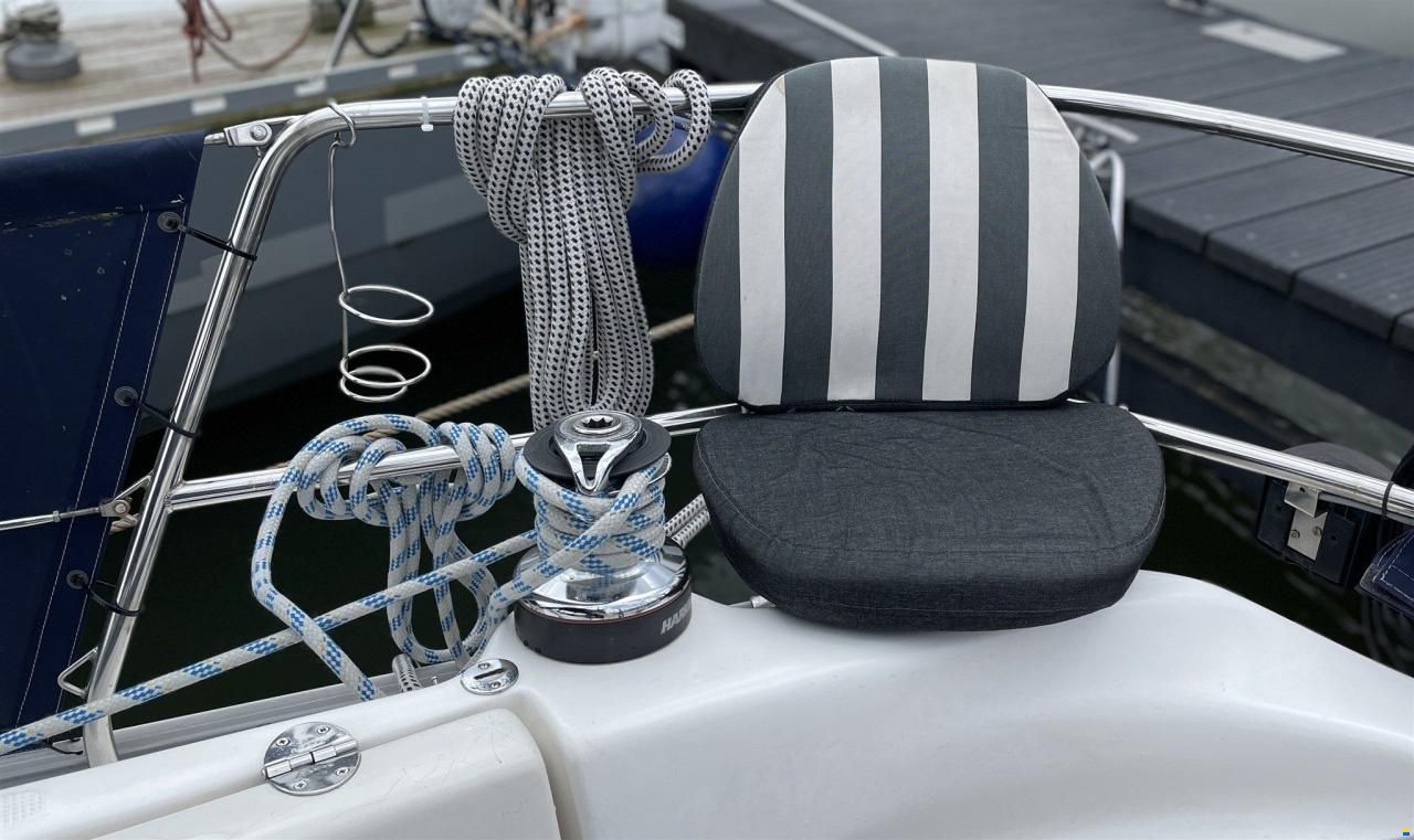 Bavaria 32