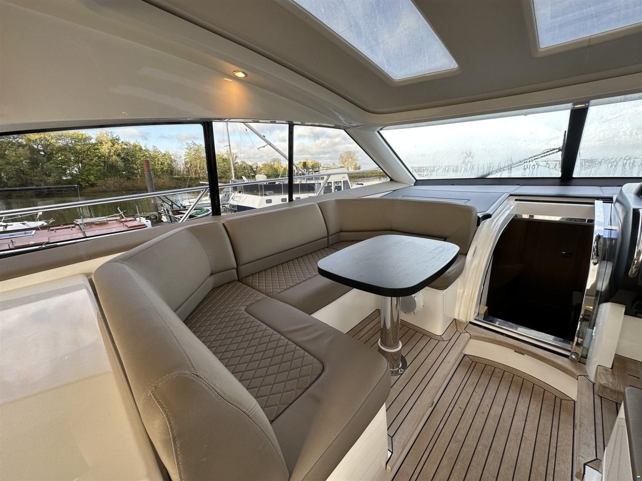 Princess V56