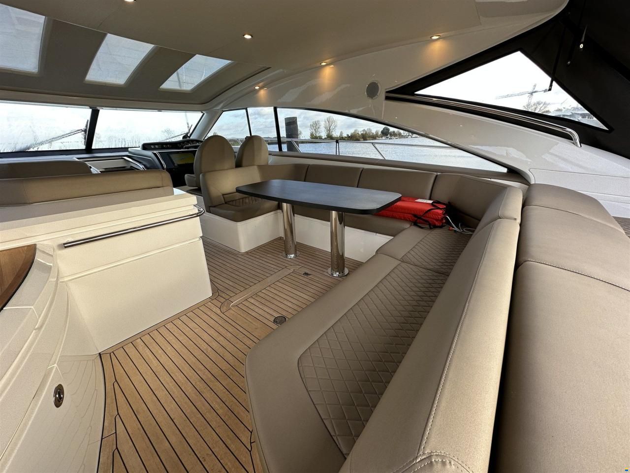 Princess V56