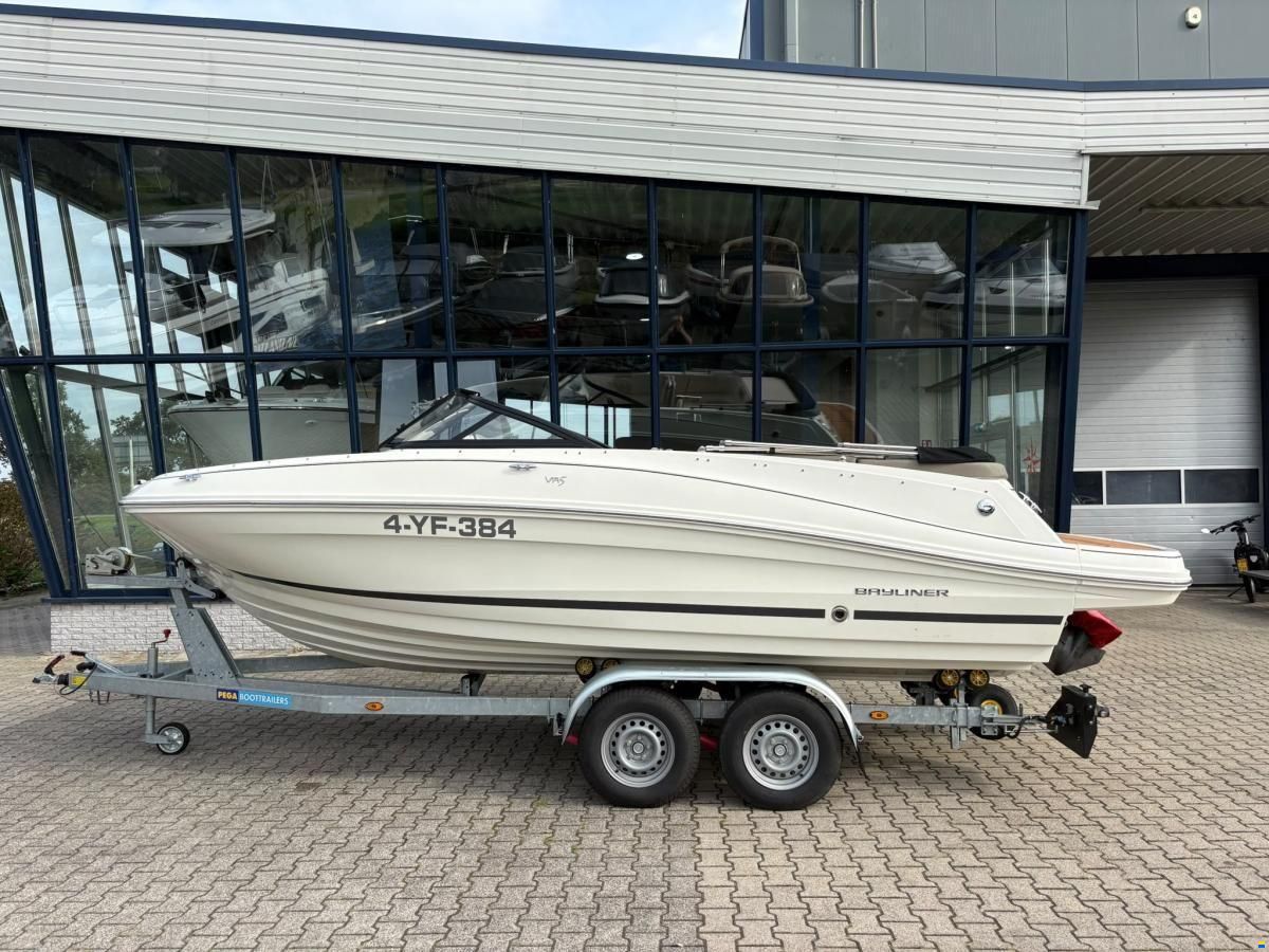 Bayliner VR5