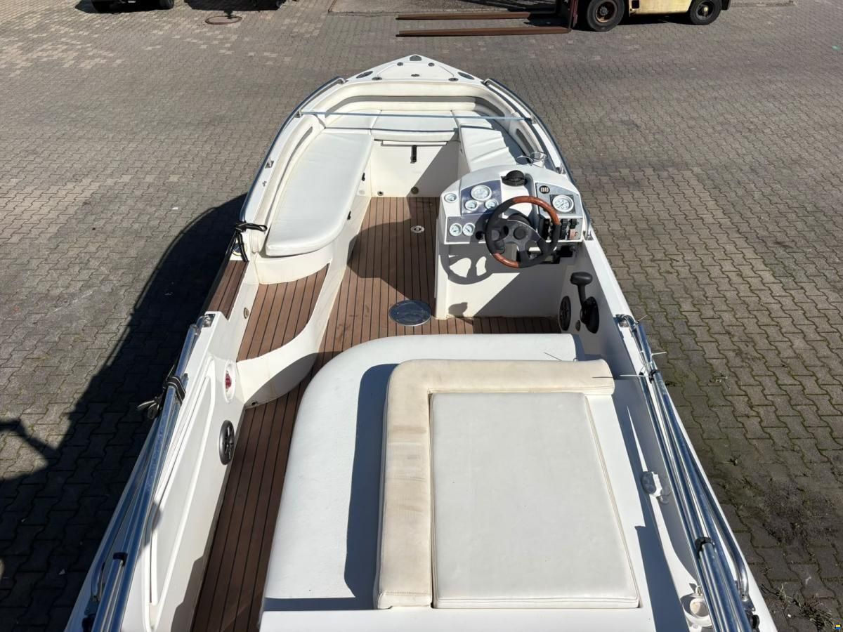 Novurania Custom Line 600