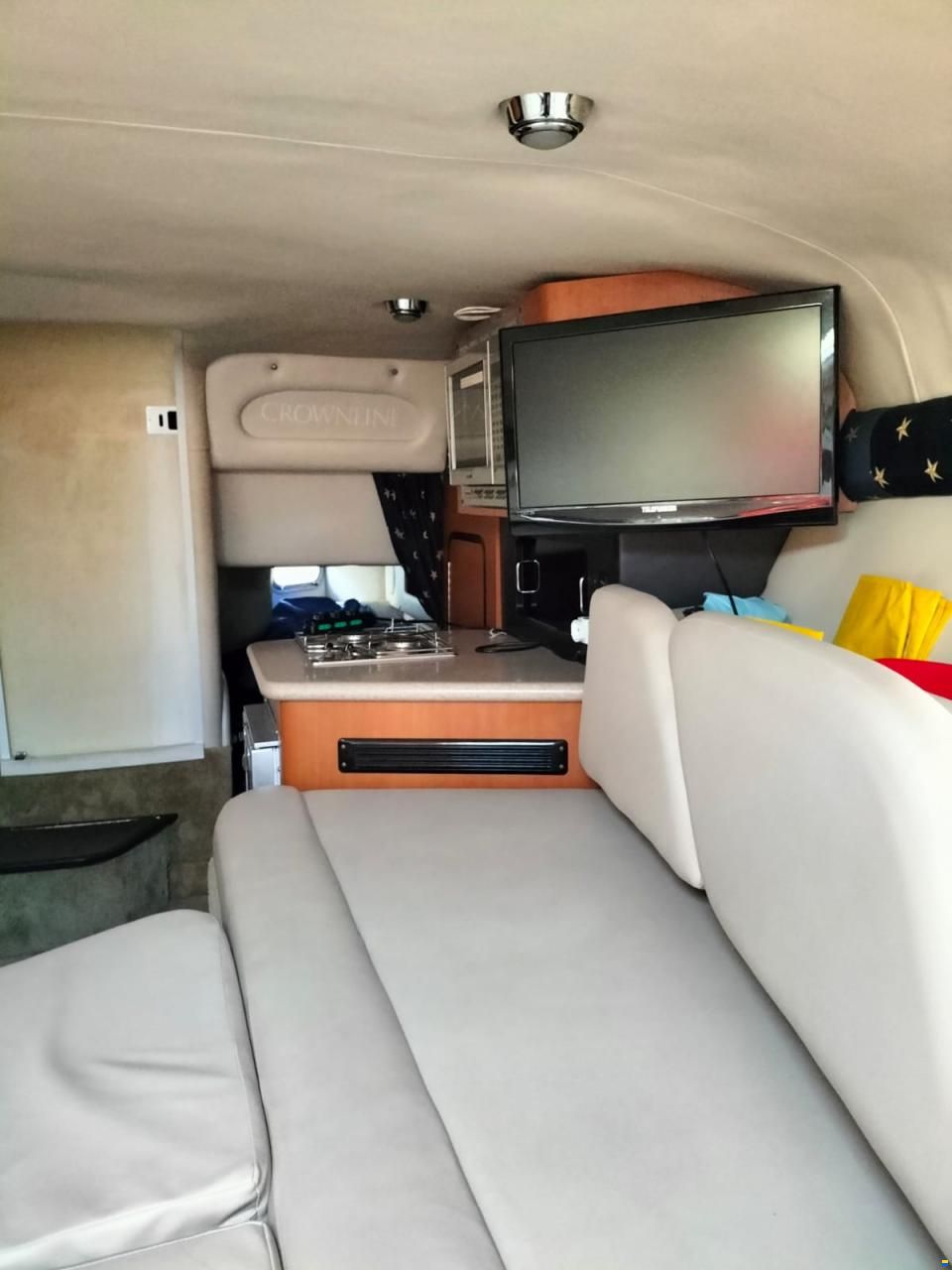 Crownline 315 SCR