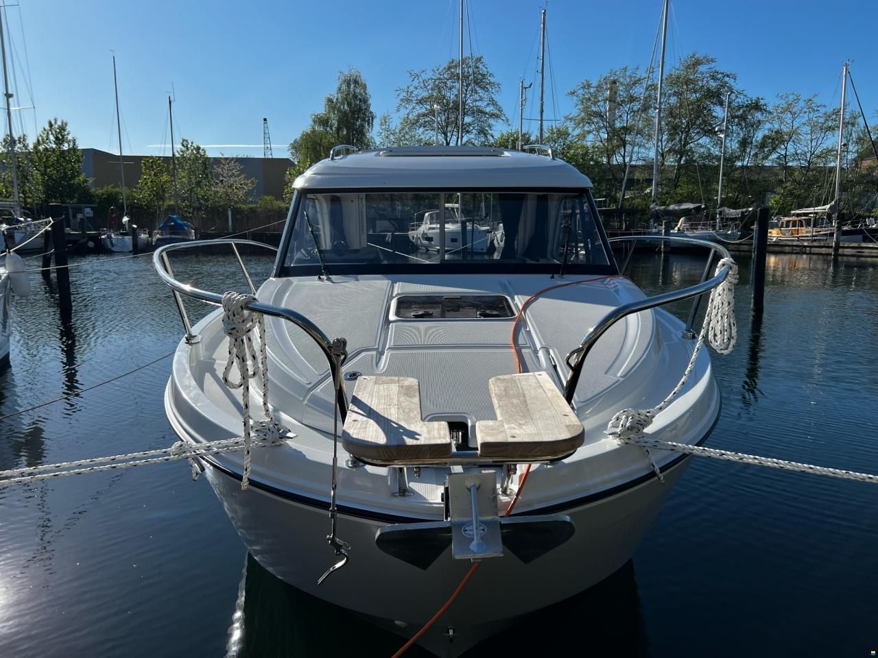 Beneteau Antares 7