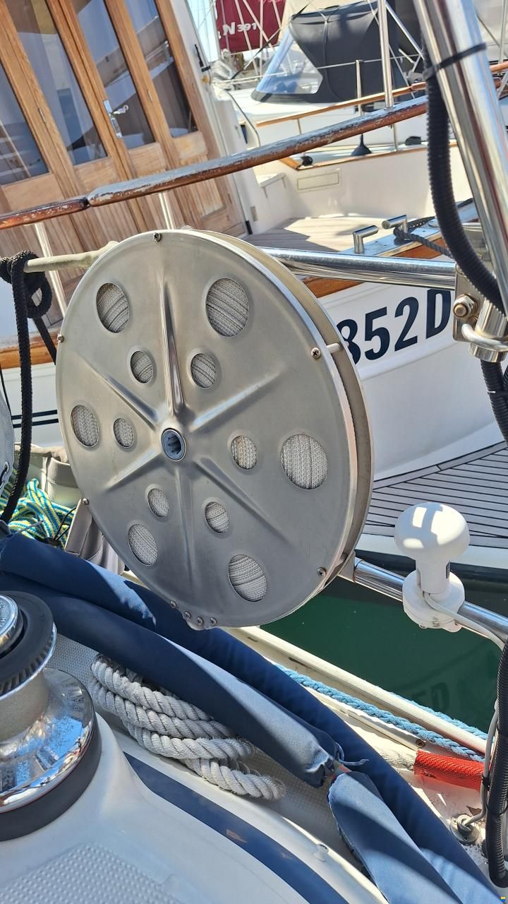 Bavaria 38-3 neuwertig ausger&uuml;stet