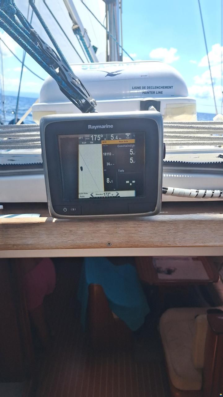 Bavaria 38-3 neuwertig ausger&uuml;stet