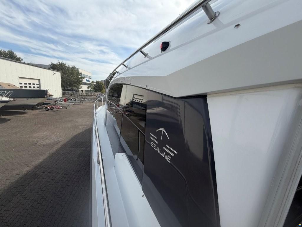 Sealine C430