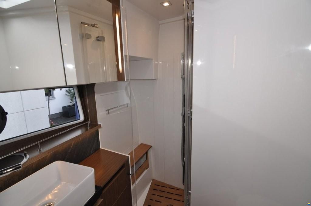 Sealine C430