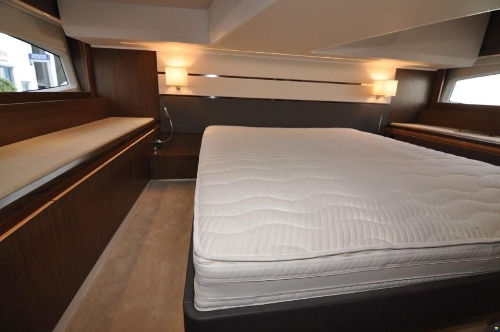 Sealine C430