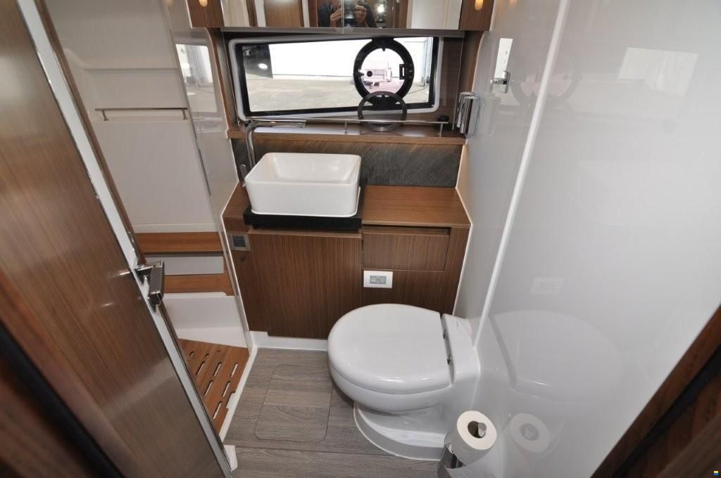 Sealine C430