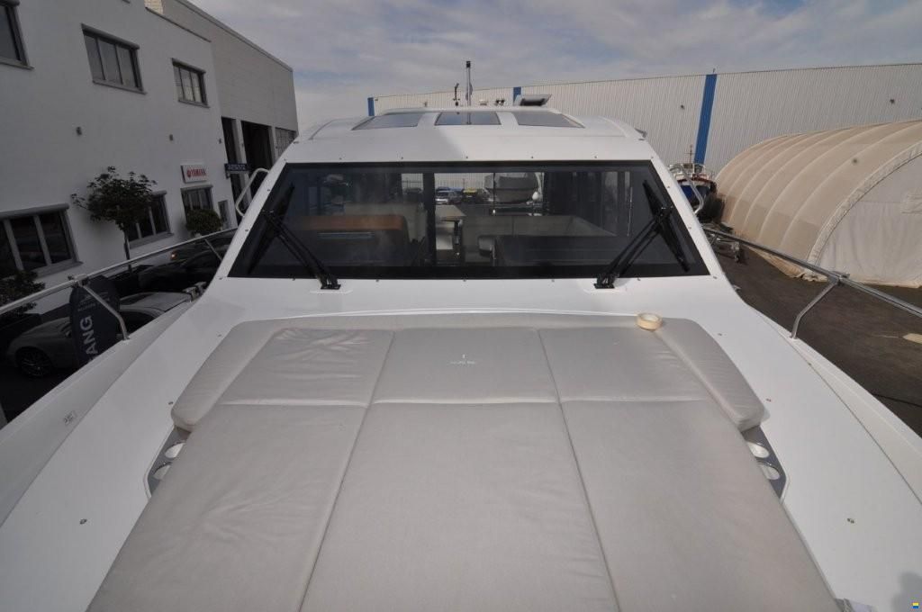 Sealine C430