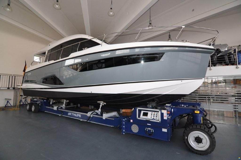 Sealine C430