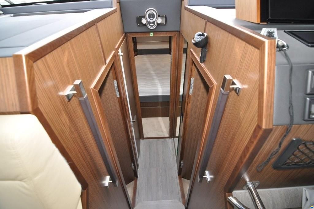 Sealine C430