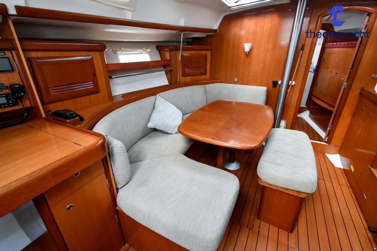 Beneteau Oceanis Clipper 393