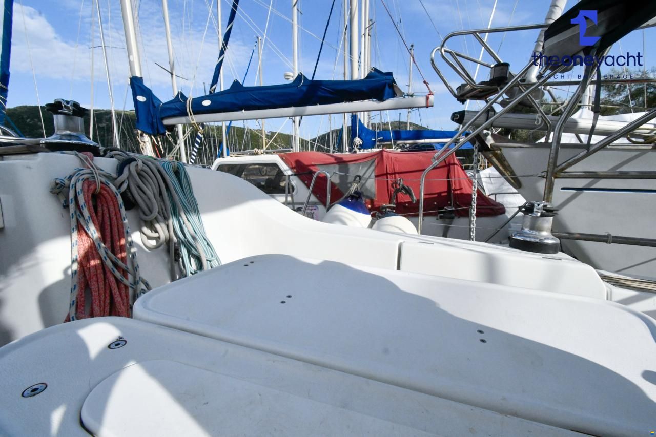 Beneteau Oceanis Clipper 393