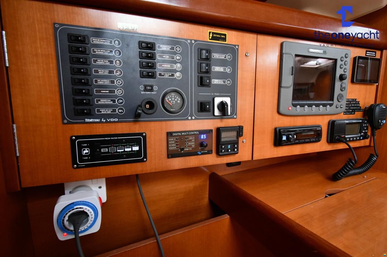 Beneteau Oceanis Clipper 393