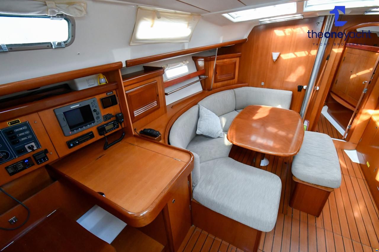 Beneteau Oceanis Clipper 393