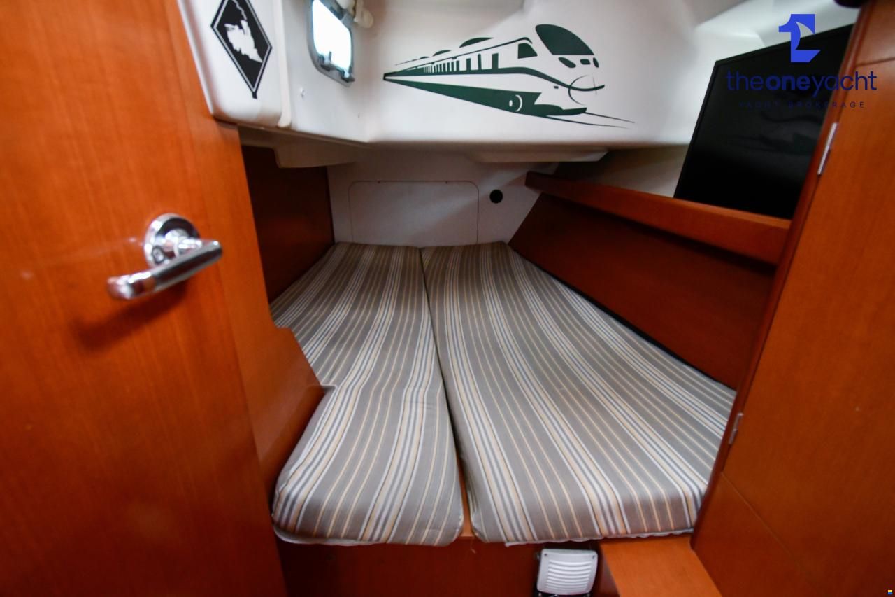 Beneteau Oceanis Clipper 393