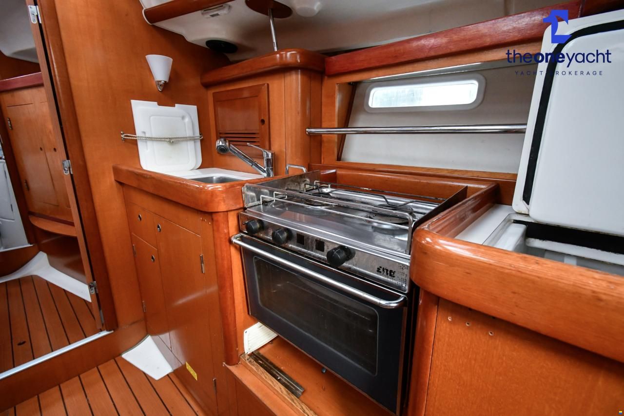 Beneteau Oceanis Clipper 393