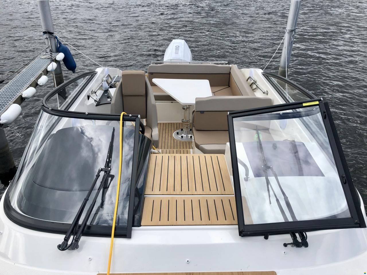 Quicksilver Activ 805 Cruiser