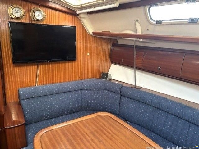 Bavaria 38