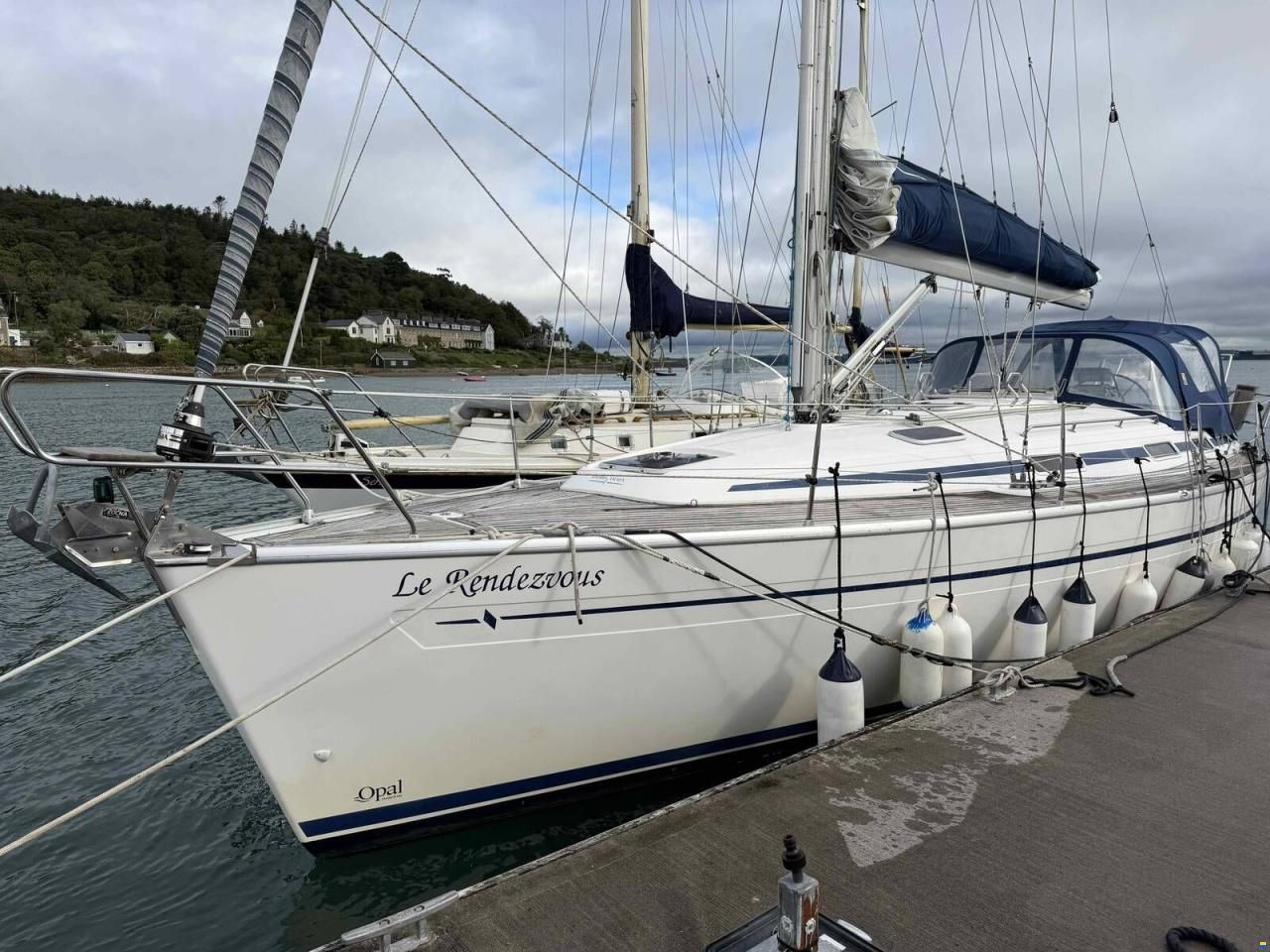 Bavaria 38