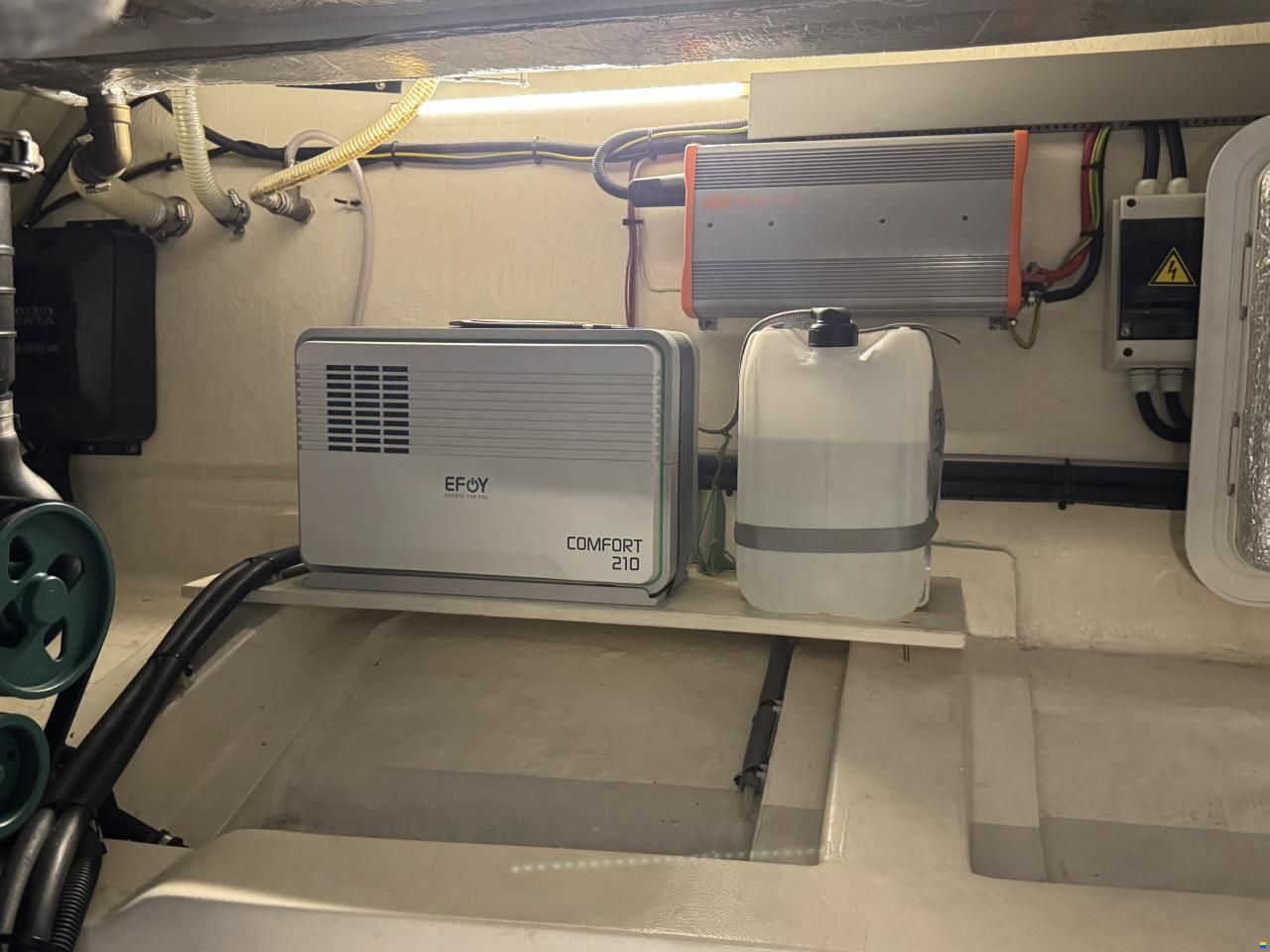 Marex 375 - 2 x Volvo Penta mit Joystick/