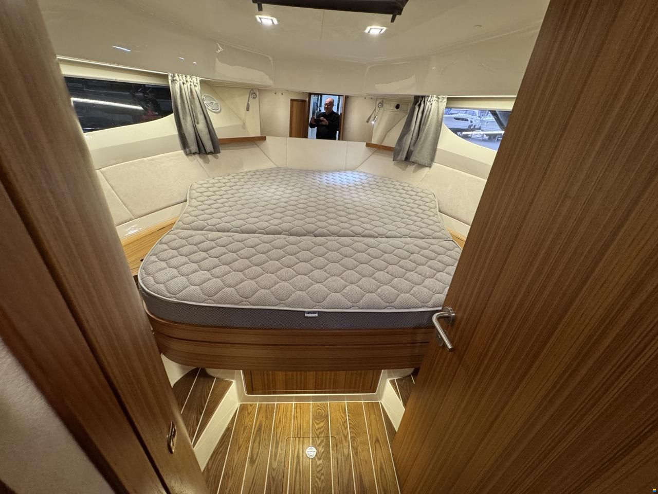 Marex 375 - 2 x Volvo Penta mit Joystick/